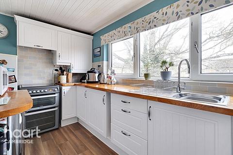 135 Molewood Close, Cambridge, CB4 3SS