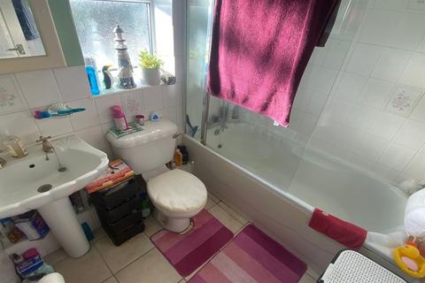 1 bedroom flat for sale, Hartington Road, Southend on Sea