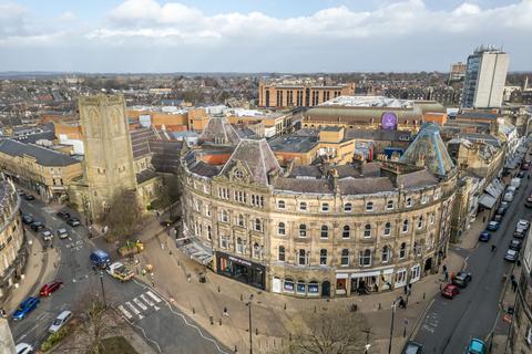 2 bedroom flat to rent, Prospect Crescent, Harrogate, HG1