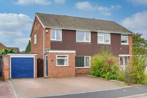 3 bedroom semi-detached house for sale, Hayling Avenue, St. Neots PE19