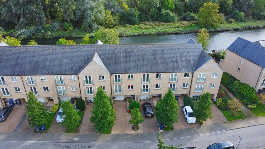 Skipper Way, St. Neots PE19 5 bed townhouse for sale £440,000