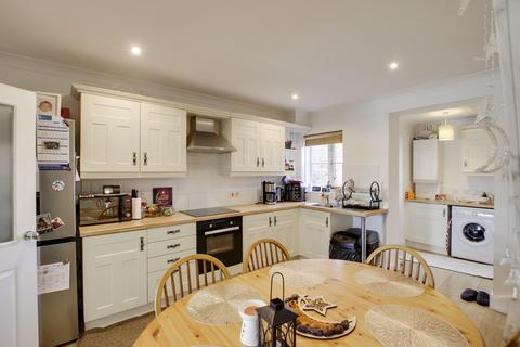 2 bedroom end of terrace house for sale, Station Cottages, St. Neots PE19