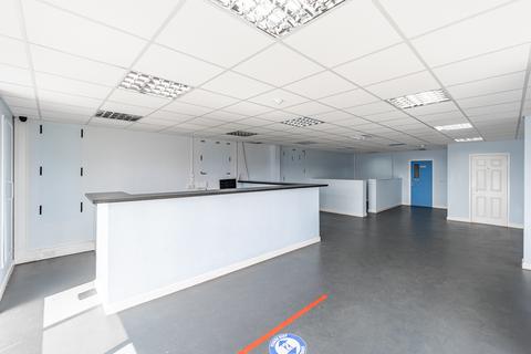 Trade counter to rent, Wardentree Lane, Pinchbeck PE11