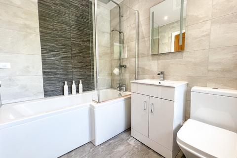 12 Chatsworth Close, Cheswick Green, Solihull, B90 4SW