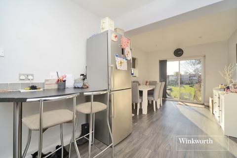 72 Browning Avenue, Worcester Park, KT4 8LD