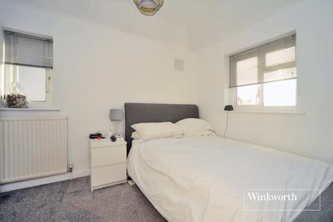 72 Browning Avenue, Worcester Park, KT4 8LD