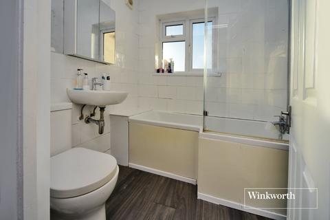 72 Browning Avenue, Worcester Park, KT4 8LD