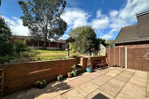 7 Greenacres Road, Worcester, WR2 5EZ