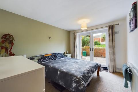 7 Greenacres Road, Worcester, WR2 5EZ