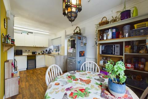 7 Greenacres Road, Worcester, WR2 5EZ