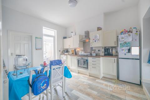 3 bedroom terraced house to rent, Colville Terrace , Gainsborough DN21