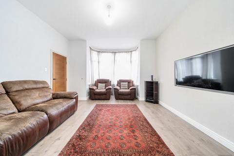 5 bedroom detached house for sale, Greenford Avenue, Southall, UB1