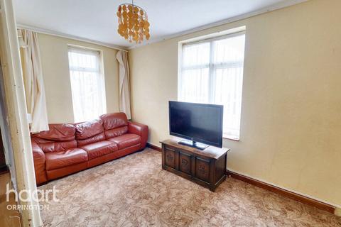 15 Framlingham Crescent, London, SE9 4AB