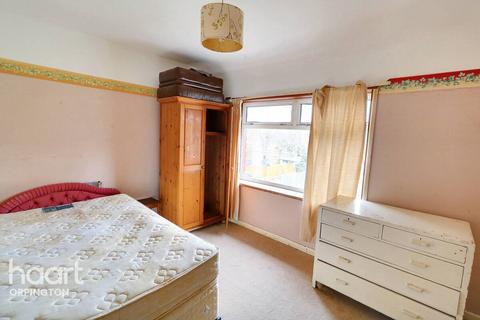15 Framlingham Crescent, London, SE9 4AB
