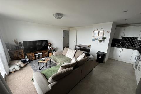 2 bedroom flat for sale, 2 bedroom 2nd Floor and Above Flat in Southend on Sea
