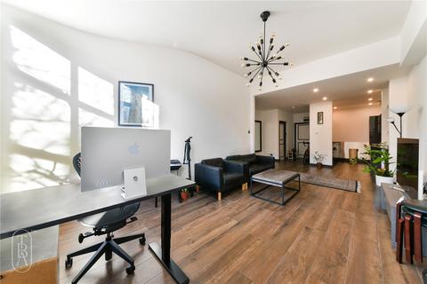 undefined, Commercial Street, London, E1