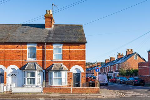 2 bedroom end of terrace house for sale - Reading Road, Henley-on-Thames RG9