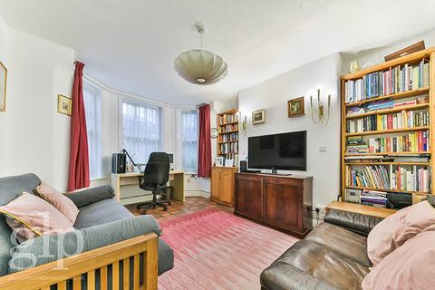 2 bedroom apartment for sale, Robsart Mansions, Kenton Street, London, Greater London, WC1N 1NJ