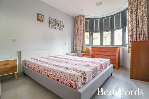 120 Howard Road, Upminster, RM14 2UU