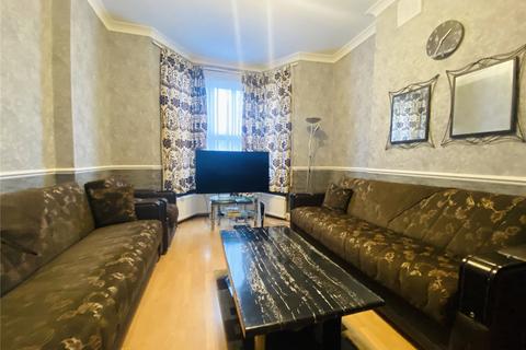 1 bedroom flat for sale, Catford Hill, London, SE6