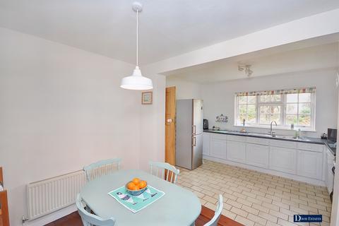 61 Ardleigh Green Road, Hornchurch, RM11 2JZ