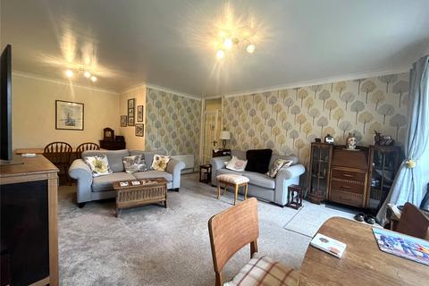 2 bedroom flat for sale, Heatherdale Road, Camberley, Surrey, GU15