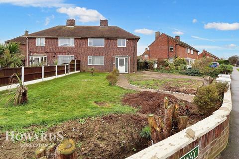 3 bedroom semi-detached house for sale, St Catherines Way, Gorleston