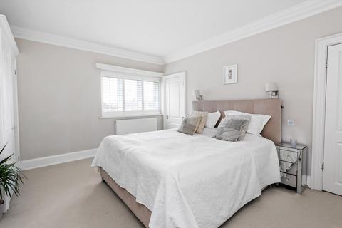 6 bedroom semi-detached house for sale, Westcar Lane, Hersham, Walton-on-Thames, Surrey, KT12