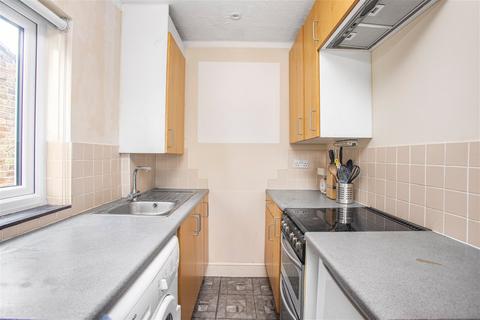 1 bedroom flat for sale, Brighton Road, South Croydon CR2