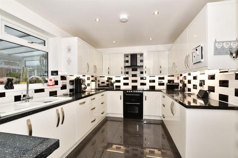 16 Beaufort Road, Rochester, ME2 3SW