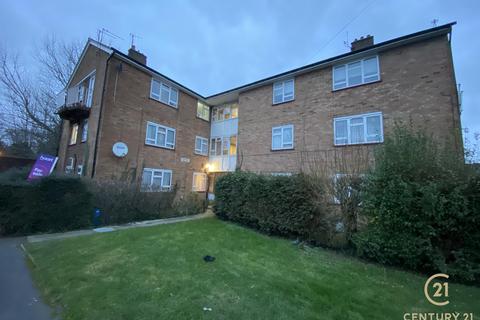 2 bedroom flat to rent, Corwell Gardens, UXBRIDGE UB8