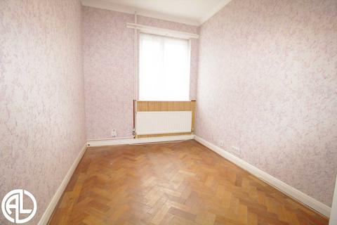 2 Longmead, Letchworth Garden City, SG6 4HW