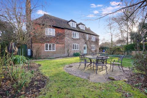 1-2, Layfield Cottages Sheppey Way, Bobbing, Sittingbourne, ME9 8QS