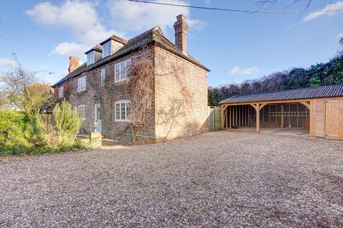1-2, Layfield Cottages Sheppey Way, Bobbing, Sittingbourne, ME9 8QS