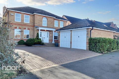 4 bedroom detached house for sale, Lindisfarne Way, Grantham