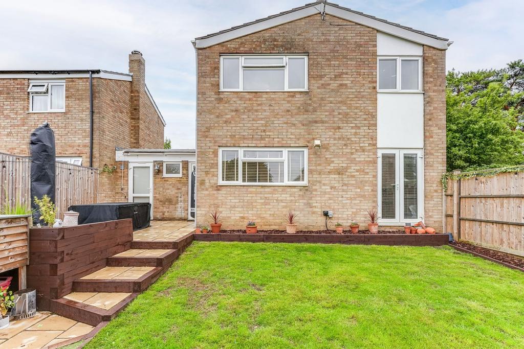 Mildmay Road SG1 4 bed link detached house for sale £400,000