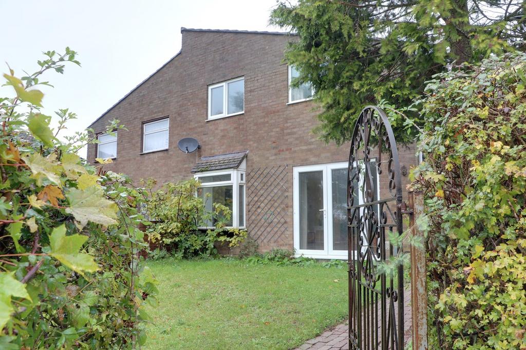 Lonsdale road, Stevenage SG1 3 bed semidetached house for sale £390,000