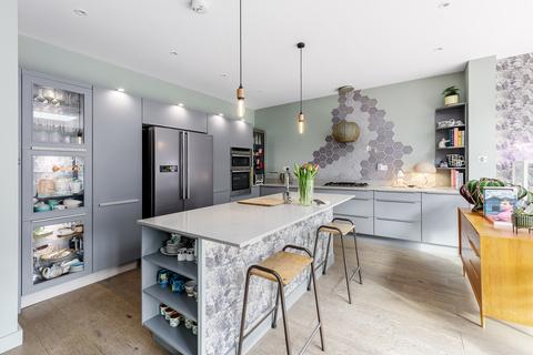 34 Chalcroft Road, London, SE13 5RF