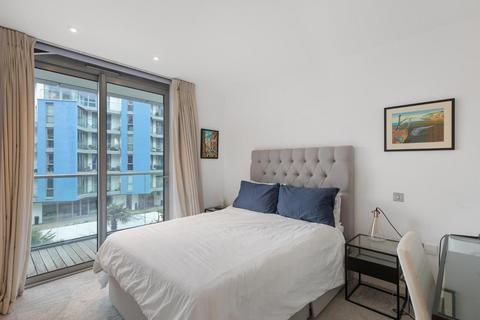 1 bedroom flat for sale, Chapelier House, Eastfields Avenue, London