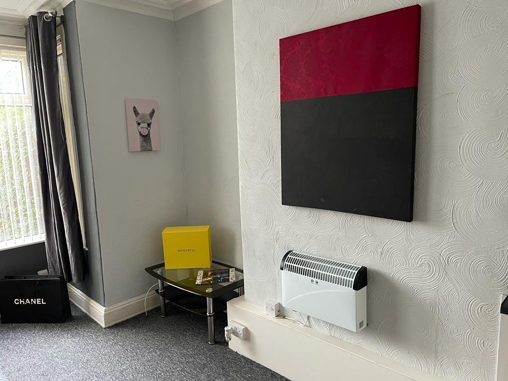 House in Leeds - View 2