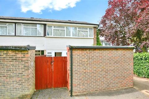 63 Dovedale Close, Harefield, Uxbridge, UB9 6DQ