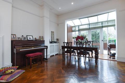3 bedroom apartment to rent, Langland Gardens,  Hampstead,  NW3