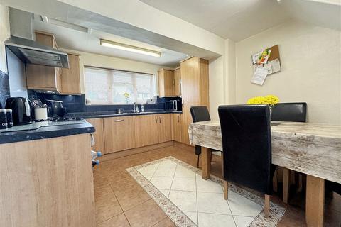 3 bedroom terraced house for sale, Ffordd Y Morfa, Abergele, Conwy, LL22 7NS