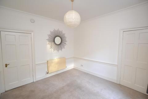 2 bedroom flat to rent, Rose Street, Edinburgh, EH2