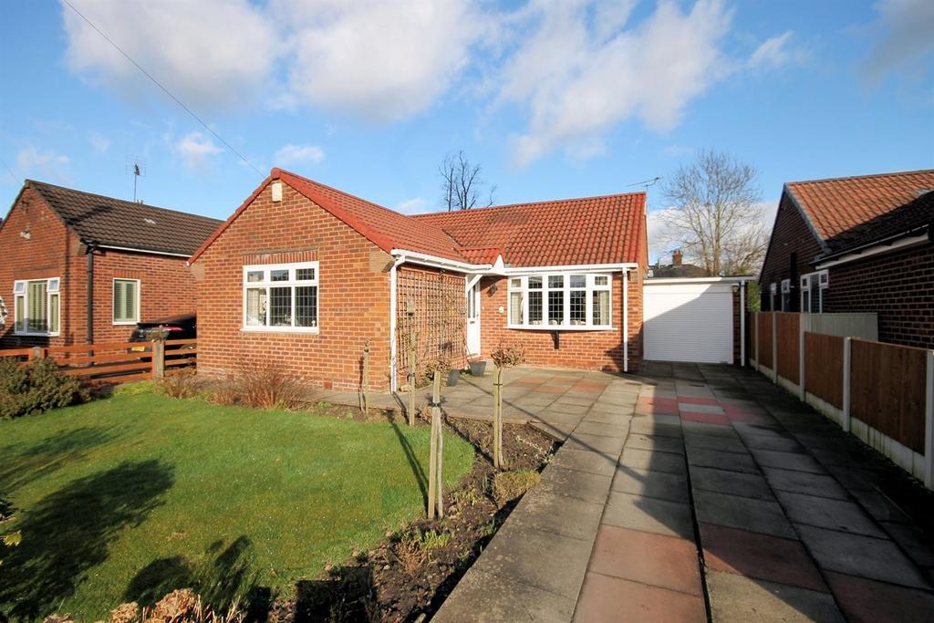 Parkgate, Knutsford 2 bed detached bungalow for sale £395,000