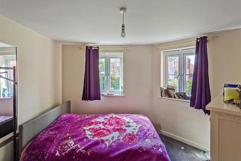 2 bedroom apartment for sale, Cavalier Court, Coventry CV3