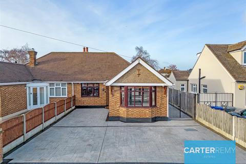 3 bedroom semi-detached house for sale, Ashley Gardens, Grays, RM16
