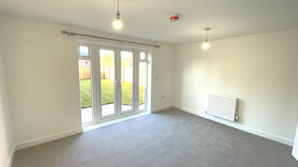 Beaminster Avenue, Preston PR4 3 bed semidetached house to rent £