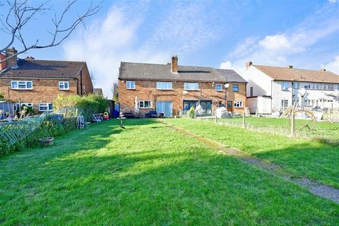 13 Burwood Gardens, Rainham, RM13 8JS