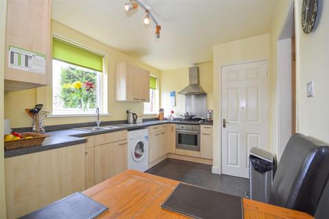 42 Cobb Avenue, Wakefield, WF2 8BU